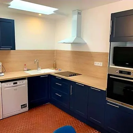 Сasa de vacaciones Patio Avec Cour Et Place De Parking En Bord De *